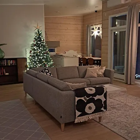 Arctic Giantlog Villa